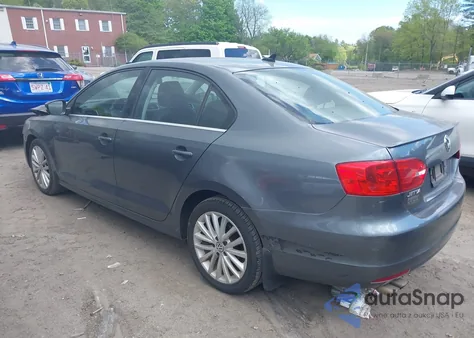 2014 Volkswagen Jetta 2.0L Tdi from USA, damaged, VIN 3VWLL7AJ3EM445368